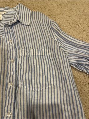 100% Linen Light Blue and White Striped Casual Button-Down Shirt